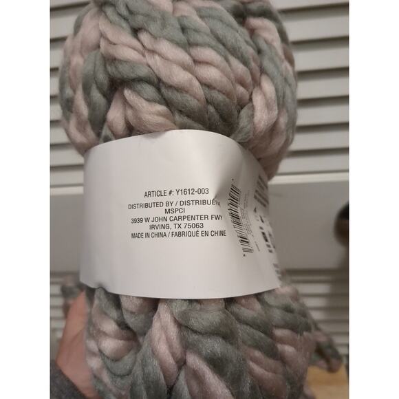 Loops & Threads Chunky Twist Pink Grey 4 skeins color 1903 Lot 202106 1000 Grams - Picture 7 of 9